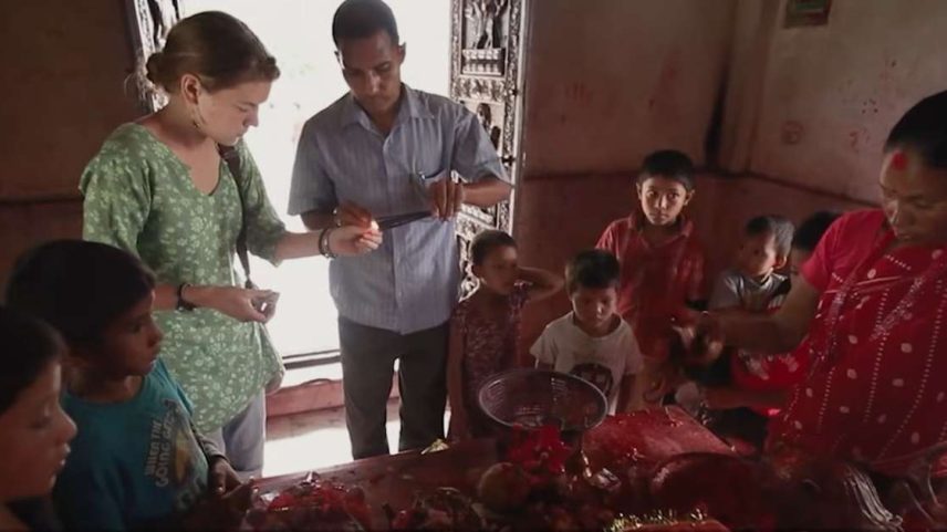 Conheça a história de Maggie Doyne, a jovem que usou suas economias de babá para criar salvar milhares de órfãos no Nepal