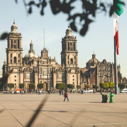 México reforça orientações sobre vistos, imigração e residência