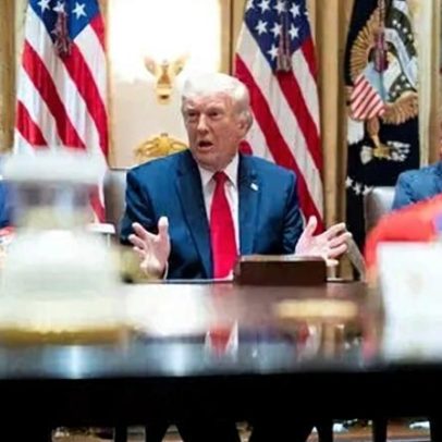 Trump ameaça Omã sobre o estreito, depois afirma: 'Eles vão ficar bem'