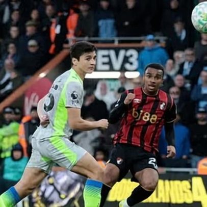 Gol de Kroupi dá título ao Arsenal, Bournemouth segura City