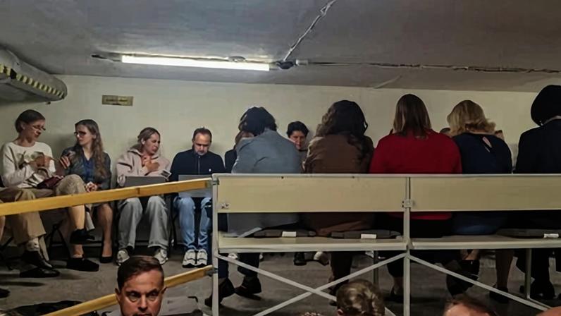 Líderes Lituanos vão para abrigos após drone violar espaço aéreo