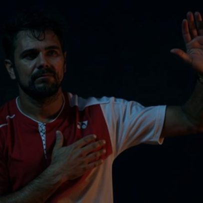 Stan Wawrinka se aposenta em Paris cercado de apoio