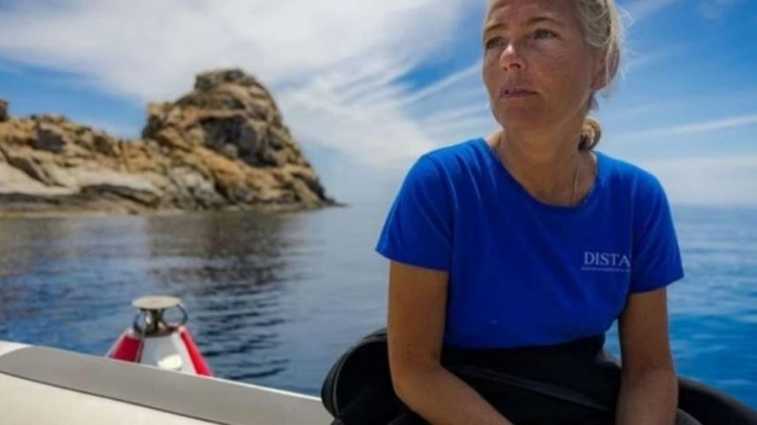 As Maldivas vivem uma grande operação de buscas após a morte de cinco turistas italianos durante um mergulho em uma caverna submarina profunda. O acidente ocorreu no Atol de Vaavu e mobilizou barcos, aeronaves e equipes especializadas em uma região considerada de alto risco até mesmo para mergulhadores experientes. Uma das vítimas é Monica Montefalcone, que sobreviveu a um tsunami em 2004.