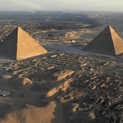 Por que a Grande Pirâmide de Gizé resiste a terremotos, segundo estudo