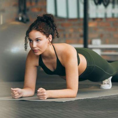 Prancha abdominal: quanto tempo segurar para fortalecer