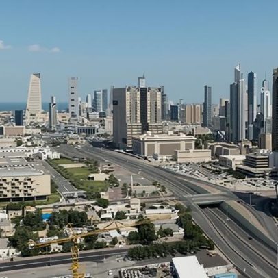 Kuwait relata ataque com mísseis e drones; EUA afirma atingir radares iranianos