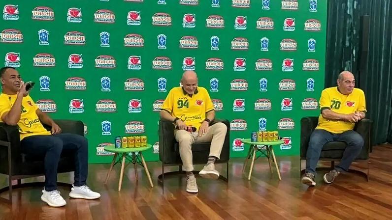 Campeões do mundo em evento do Guaraná falam sobre Neymar –