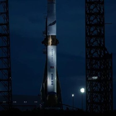 Foguete da Blue Origin explode em plataforma na Flórida durante teste