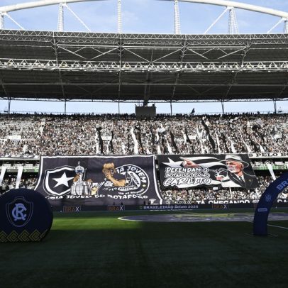 Torcedores protestam no CT do Botafogo após eliminação na Copa do Brasil
