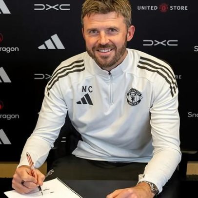 Michael Carrick é nomeado treinador permanente do Manchester United
