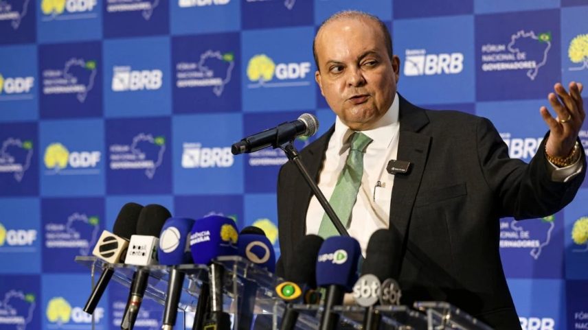 Governador do Distrito Federal, Ibaneis Rocha, em evento do Banco de Brasília (BRB)