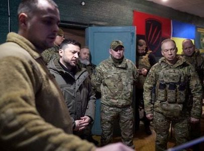 Ucrânia e Rússia continuam combates apesar de cessar-fogo mediado pelos EUA
