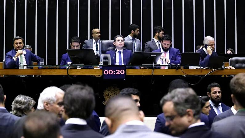 Câmara terá semana de 'esforço concentrado' para a votação de matérias importantes