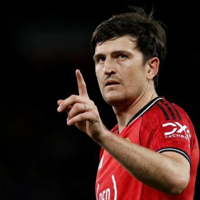 Zagueiro da Inglaterra reage à ausência na Copa do Mundo