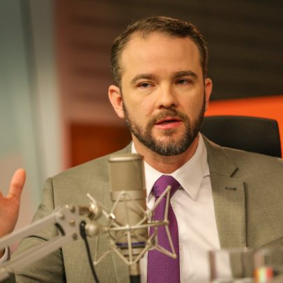 Receita restitui R$ 16 bi antes do fim do prazo do IR, diz ministro