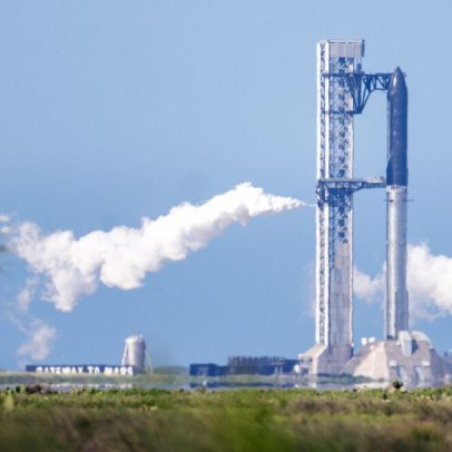 SpaceX adia lançamento da Starship após falha técnica durante planos de IPO