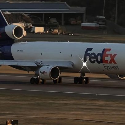 FedEx realiza primeiro voo-teste com aeronave de modelo acidentado há 6 meses
