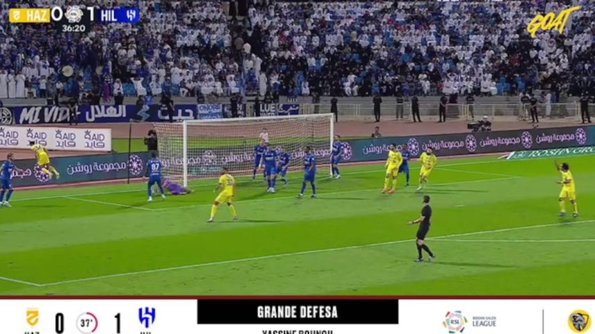 Yassine Bounou defendendo a meta do Al Hilal