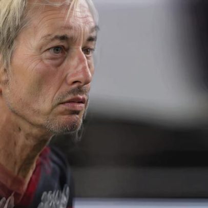 Kashima Antlers x Machida Zelvia: pênalti cobrado por Yuma Suzuki