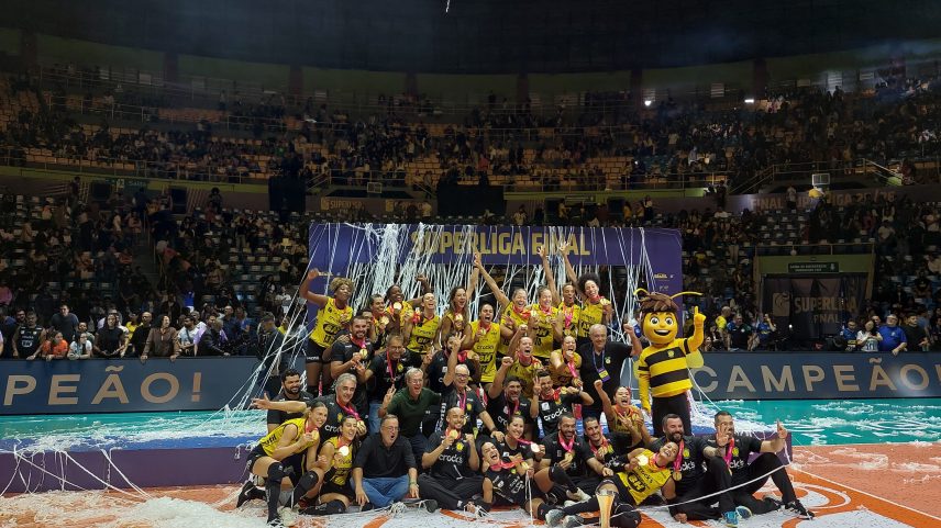 Praia Clube é campeão da Superliga Feminina de Vôlei 2025/2026 — Foto: Ingrid Gonzaga / TV Globo