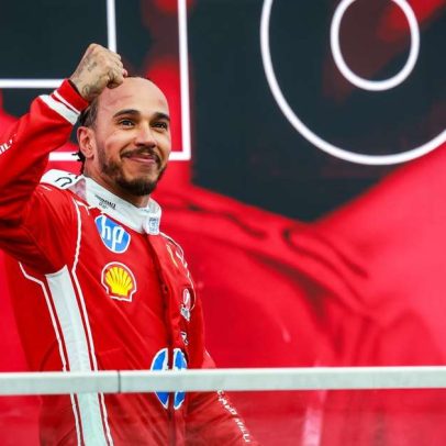 Hamilton celebra virada de chave após pódio na Ferrari