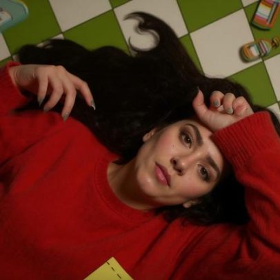 Um ano com ketamina, TMS e análises fecais para depressão em SF