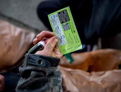 Corte de testes de substâncias pode pôr vidas em risco, alertam especialistas