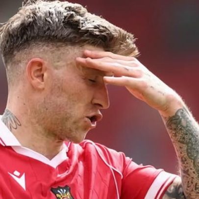 Windass sugere recomeçar playoffs do Championship com Wrexham no lugar de Southampton