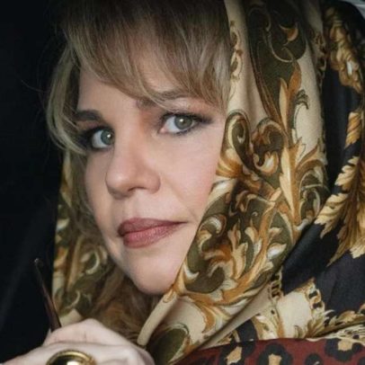 Pilar é acusada de subornar juiz para prejudicar Adriana