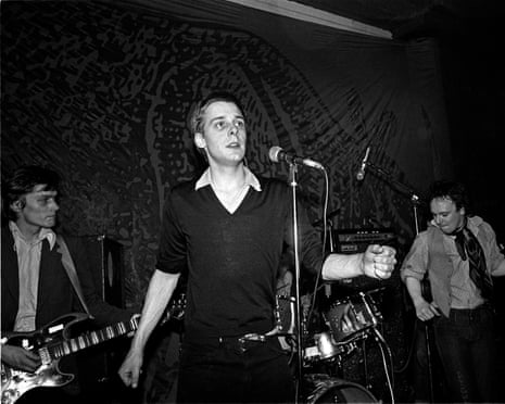 Mekons revelam como criaram Where Were You? Bowie os comparou ao T. rex