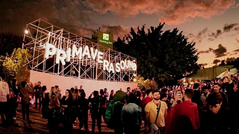 Alfonso Lanza, diretor do Primavera Sound, classificou a decisão como resultado de “muitos meses de trabalho” diante dos “desafios da indústria musical”. (Pridia/Primavera Sound/Instagram)