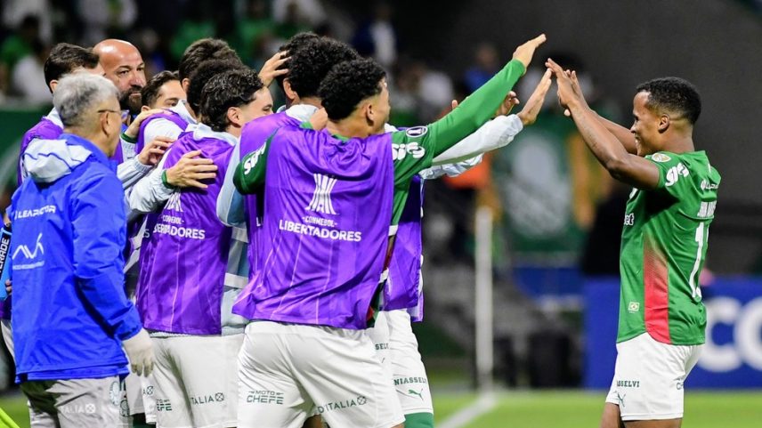 Arias comemora gol em Palmeiras x Junior Barranquilla — Foto: Marcos Ribolli