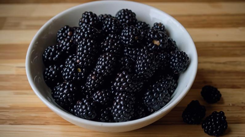 A amora é uma fruta nutritiva e saudável