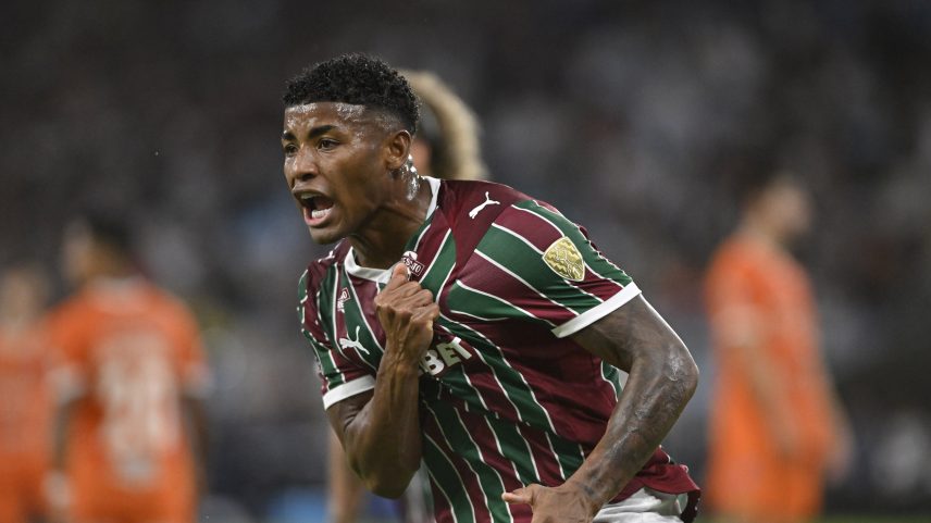 Hércules comemora gol em Fluminense x La Guaira — Foto: André Durão
