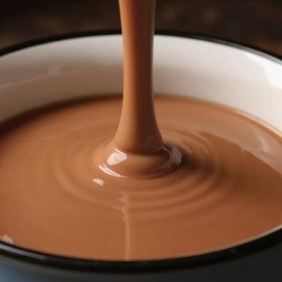 Receita fácil de chocolate quente cremoso para enfrentar o frio