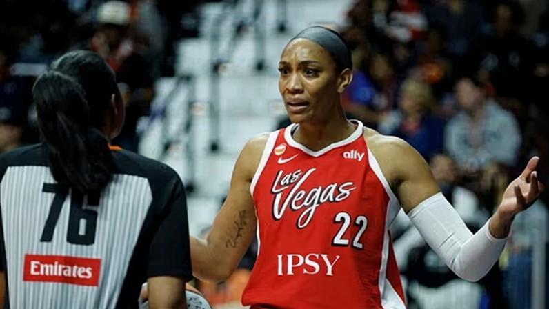 Arbitros da WNBA reduzem o contato físico: benefício ou prejuízo às jogadoras