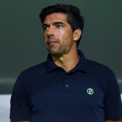 Abel rebate críticas após goleada, citando torcida pelo Palmeiras