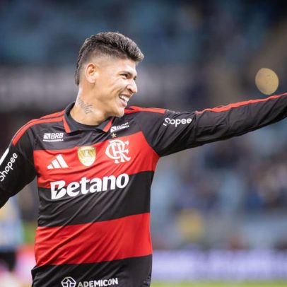 Flamengo vence Grêmio com gol de Carrascal