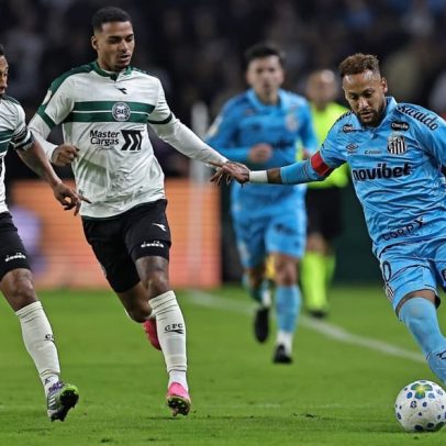 Jogos de hoje no futebol: quem joga e onde assistir ao vivo (17/05/2026)