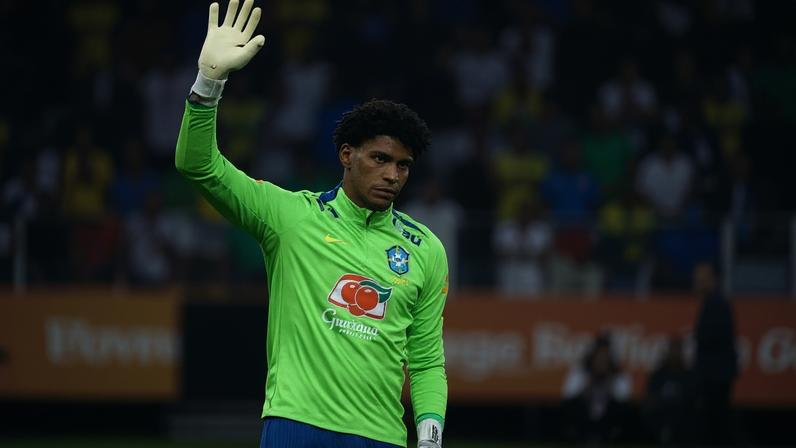 Hugo Souza está fora da Copa do Mundo (Foto: Marlon Costa/AGIF/Folhapress)