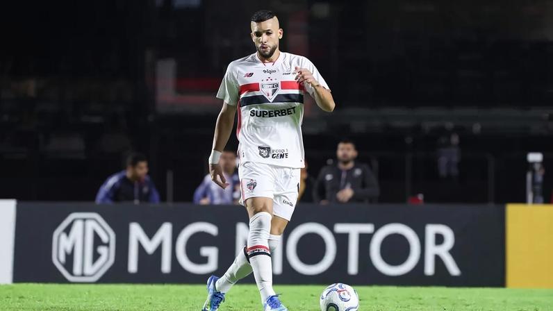 Dória, do São Paulo, durante partida contra o Millonarios pela Sul-Americana (Foto: Marina Uezima/Brazil Photo Press/Folhapress)