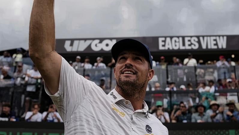 Bryson DeChambeau nega alegação de conversas com PGA Tour