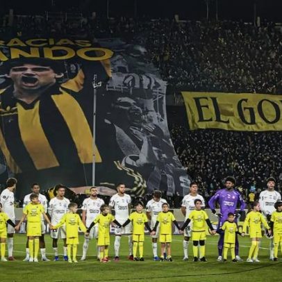 Corinthians x Peñarol termina em confusão com a polícia noUruguai