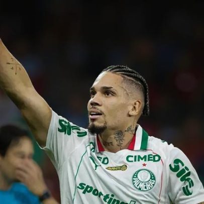 STJD denuncia Paulinho por comemoração de gol em Palmeiras x Flamengo