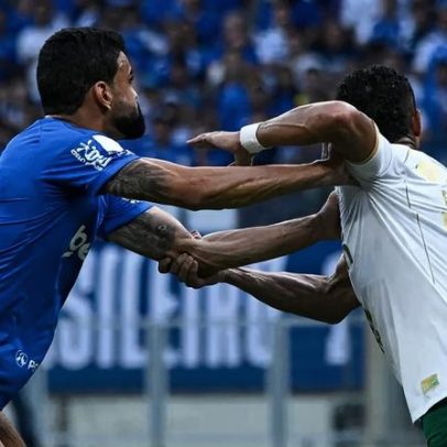 Cruzeiro tem estatística alarmante em bolas paradas, analisa Artur Jorge