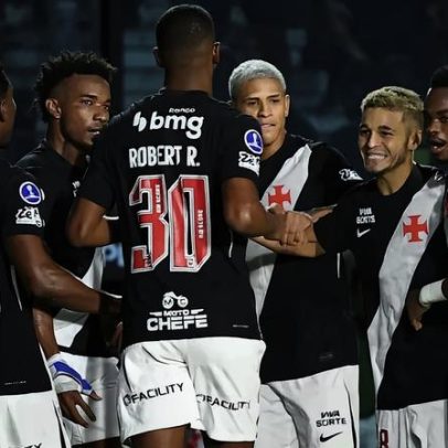 Vasco vence por 3 a 0, avança à Sula e é vaiado ao fim do jogo