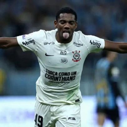 Corinthians vence Grêmio de virada e sobe no Brasileirão