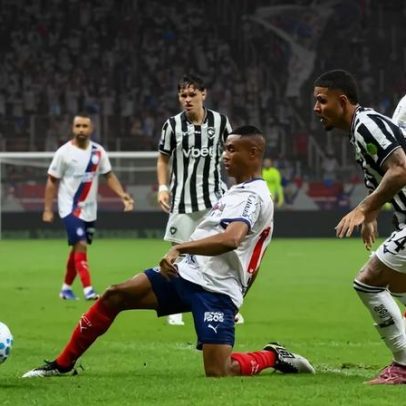 Bahia vira sobre o Botafogo com virada em noite de erros na Fonte Nova