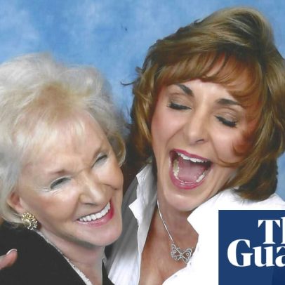 Shirley Ballas relembra término de namoro e tapa da mãe