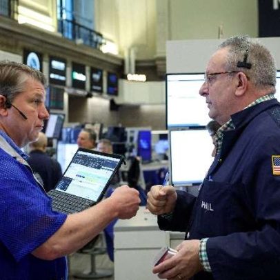 Wall Street cai na abertura após alta de rendimentos por inflação